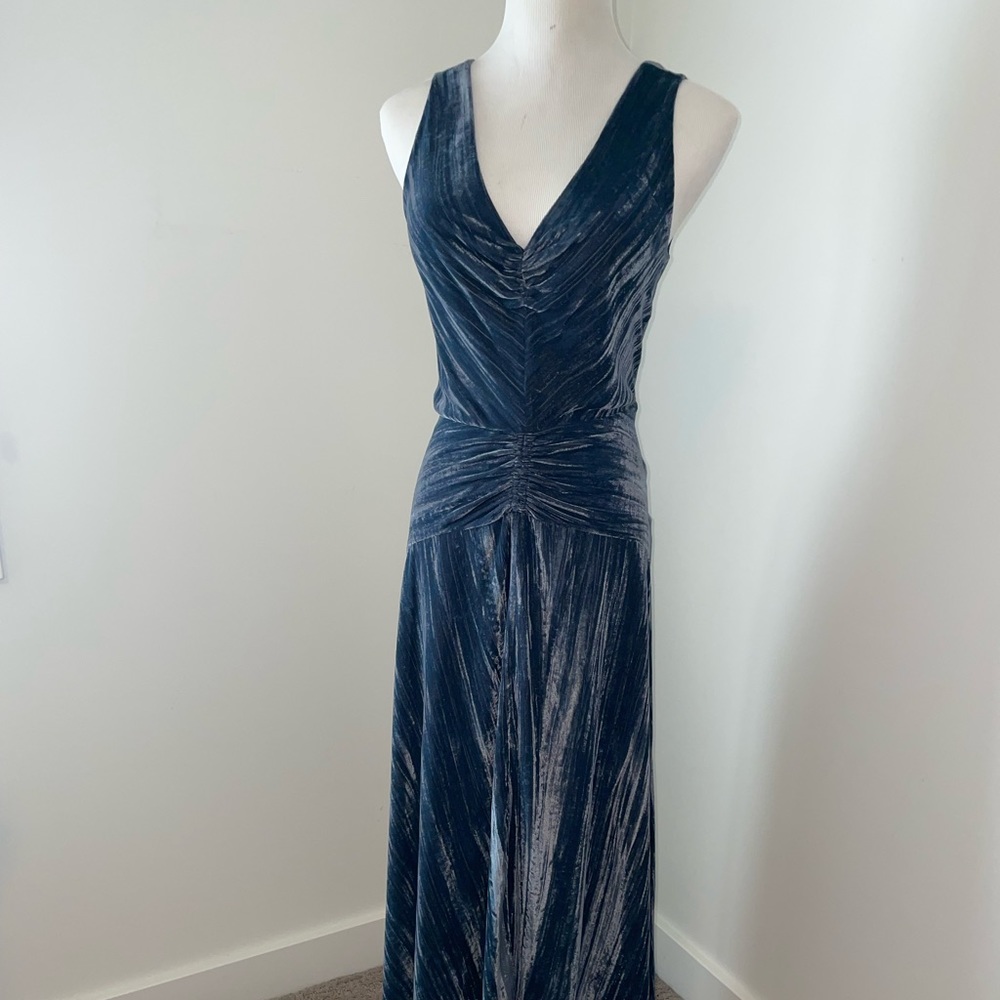 Vince Ruched Textured Velvet Sleeveless Midi dress Sz2